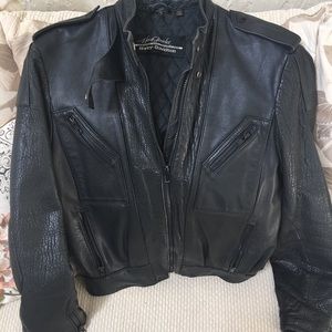 Vintage Harley Davidson Woman’s leather jacket